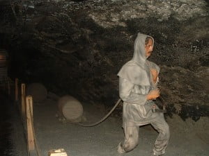 Wieliczka Salt Mine: statues
